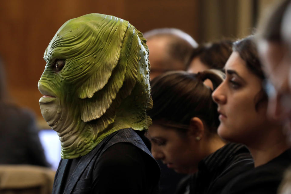 A clean water activist attends a Senate Energy and Natural Resources Committee nomination hearing for former energy lobbyist and now-Interior Secretary David Bernhardt in Washington on March 28, 2019. (Photo: Yuri Gripas / Reuters)