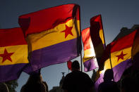 <p>Protesters demanding a referendum march with republican flags during a demonstration against the Spanish monarchy in Madrid, June 7, 2014. (AP Photo/Andres Kudacki) </p>