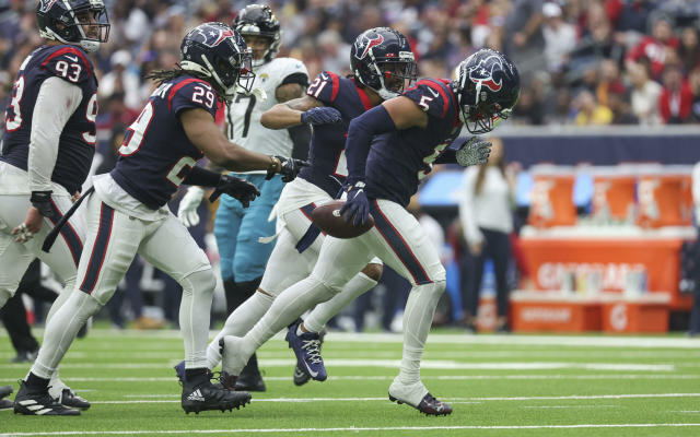 Texans rookie Jalen Pitre intercepts third pass of season, shifted to  'natural' free safety spot