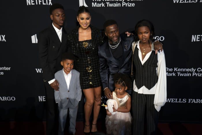 Kevin Hart honored with Mark Twain Prize for American Humor