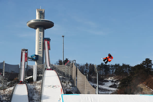 Selbstbewusstsein muss auch auf dem Snowboard sein. Ganz besonders bei diesen Höhen.