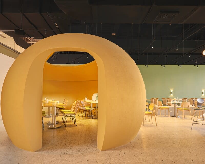 本店由日作空間設計打造，以中體西用爲概念，融合西式餐酒與亞洲的風格理念