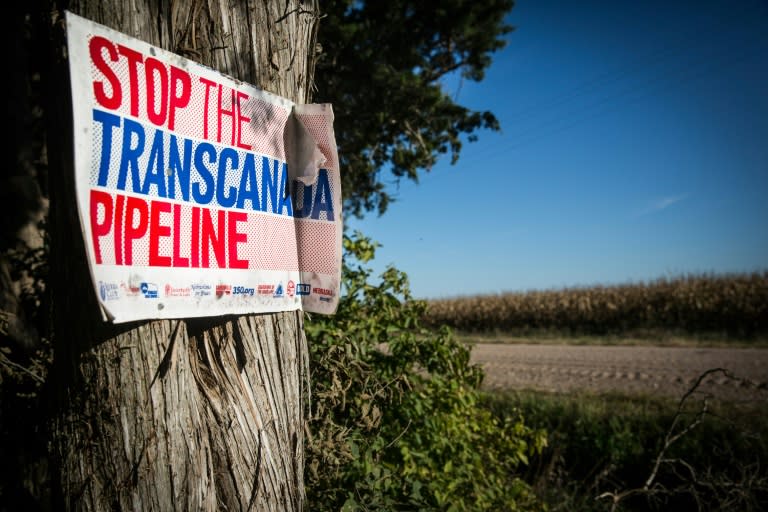 The Keystone XL extension will be connected to an existng network in the US, allowing for 830,000 barrels of oil to be transported from Alberta, Canada to US Gulf Coast refineries