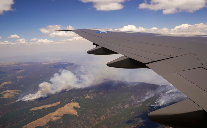 Air Force One flies over wildfires in New Mexico