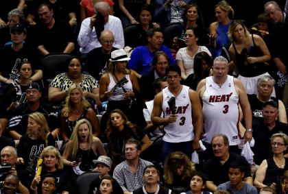 Players weren't the only people hot during Game 1 of the NBA Finals. (AP)