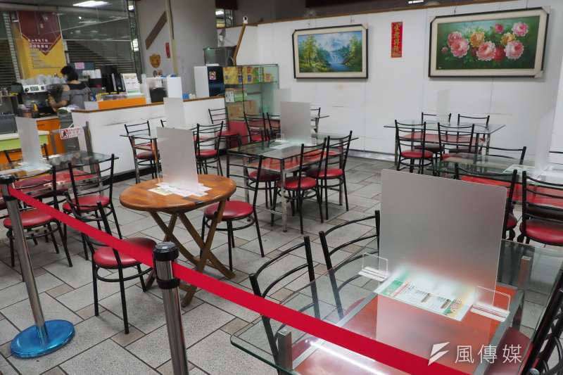 20210630-台灣新冠肺炎疫情三級警戒，餐飲店只能外帶不能內用。（柯承惠攝）
