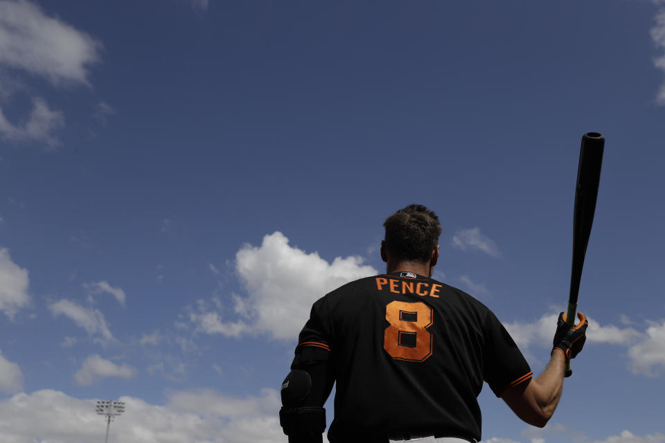 San Francisco Giants' Hunter Pence swings a bat before a spring training baseball game against the Arizona Diamondbacks, Monday, March 2, 2020, in Scottsdale, Ariz.(AP Photo/Darron Cummings)