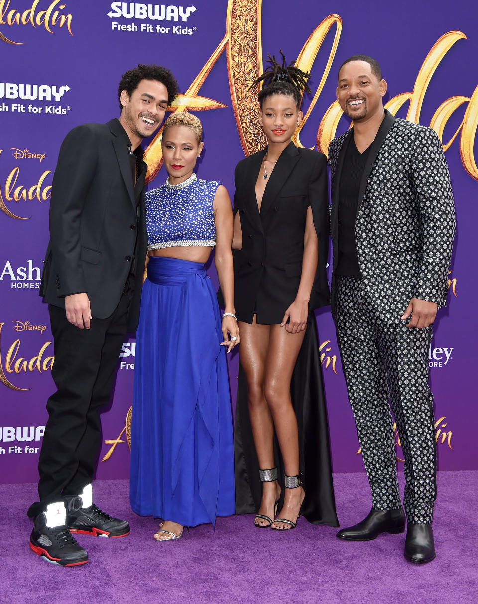 Trey Smith (far left), Jada Pinkett Smith (left) Willow Smith and Will Smith (far right) at the 'Aladdin' premiere at El Capitan Theatre in Hollywood. [Photo: Getty] 