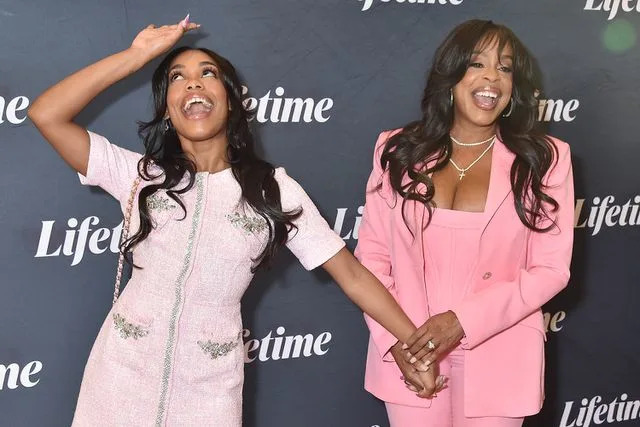 <p>Gregg DeGuire/Variety via Getty </p> Dia Nash and Niecy Nash-Betts