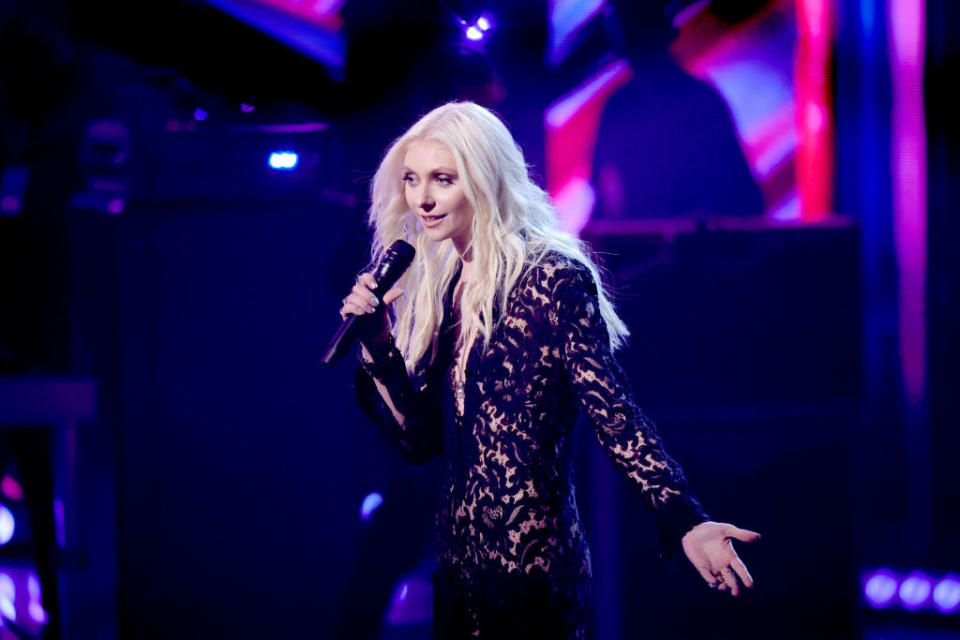 Taylor Momsen talking into a mic