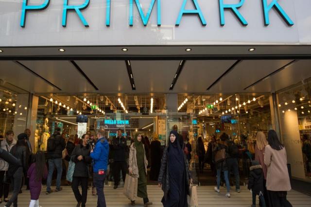 22 Stages Every Girl Goes Through In Primark