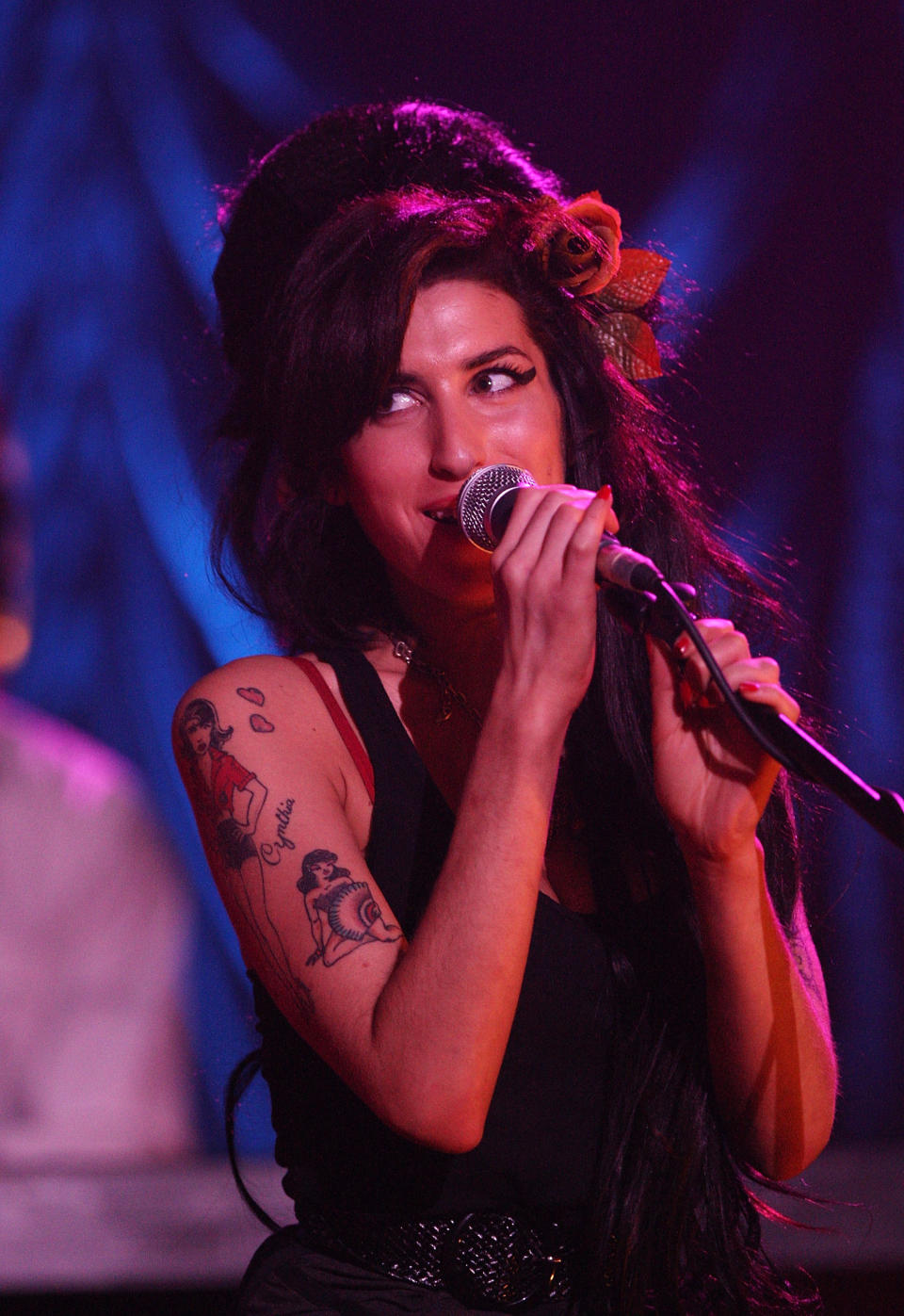 Amy Winehouse onstage