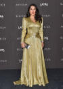 <p>Con este vestido dorado Salma Hayek, quien estuvo acompañada de su esposo, Francois-Henri Pinault, pareció toda una princesa. Getty Images </p>