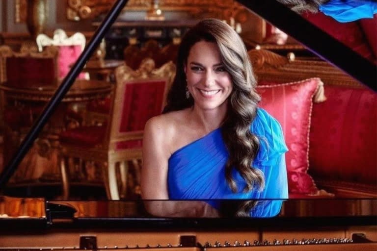 Kate Middleton deslumbró en la final de Eurovisión tocando el piano en homenaje a Ucrania