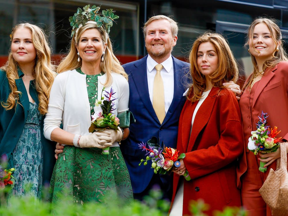 Mit Königin Máxima und den drei Töchtern feiert Willem-Alexander den Koningsdag 2024 in Emmen. (Bild:  Dutch Press Photo Agency)