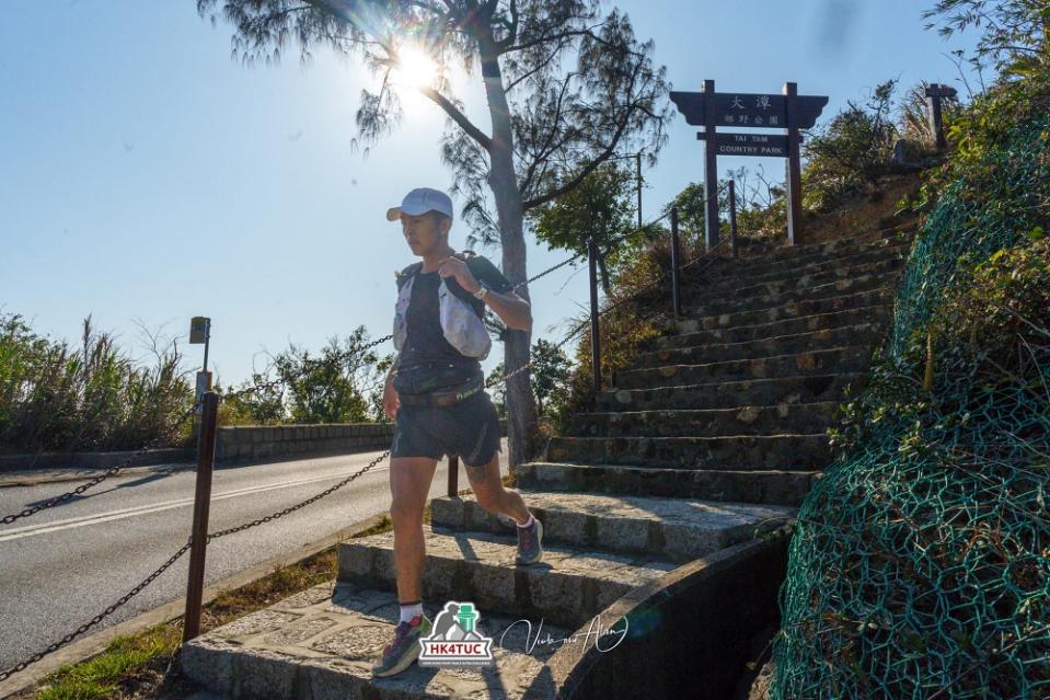 廖科樂由第一段麥里浩徑就開始領放。（圖：ViolaAlan.Photos，HK4TUC Facebook）