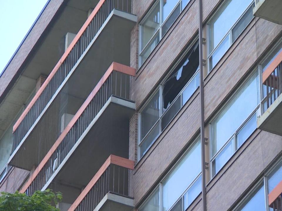 A female was found dead inside an 8th floor unit of this apartment building in Toronto's east end after a fire on Saturday. (Joe Fiorino/CBC - image credit)