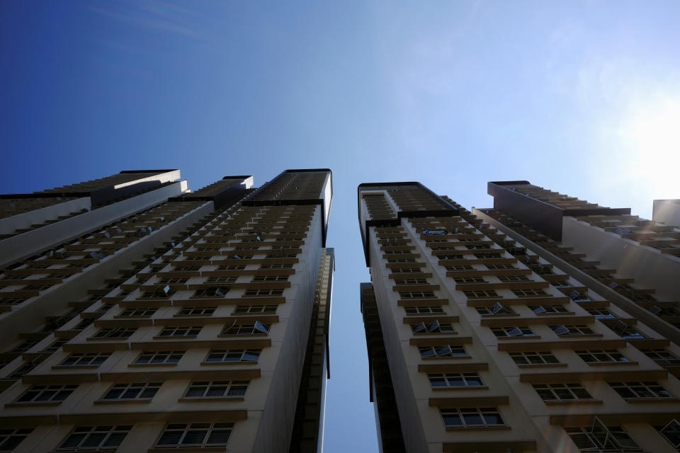 Apartment blocks of public housing are seen in Singapore. (Photo: REUTERS/Kevin Lam)