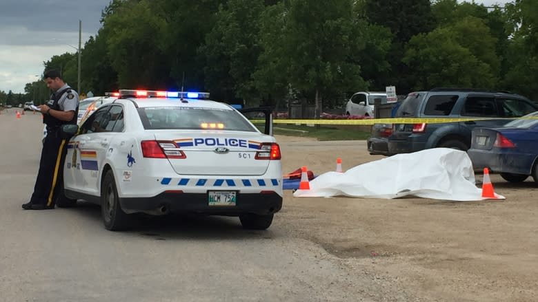 'It's shocking': Male stabbed to death in Gimli, mayor says