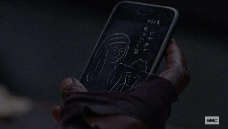 michonne phone twd 103