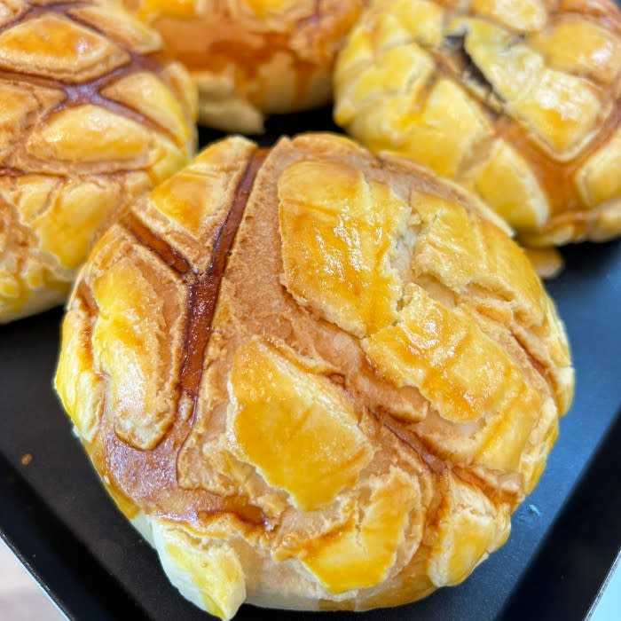 Le Royale Patisserie SG — HK Char Siew Bun