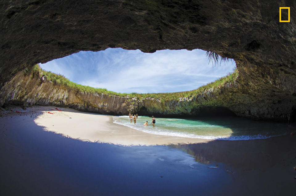 This <a href="http://www.nationalgeographic.com/travel/top-10/top-beaches-world/" target="_blank">hidden paradise</a>&nbsp;is&nbsp;actually a <a href="http://www.atlasobscura.com/places/hidden-beach-2" target="_blank">giant hole</a>&nbsp;in Mexico's verdant <a href="https://www.tripadvisor.com/Attraction_Review-g150793-d2528226-Reviews-Marietas_Islands-Puerto_Vallarta.html" target="_blank">Marietas Islands</a>,&nbsp;off the coast of Puerto Vallarta.