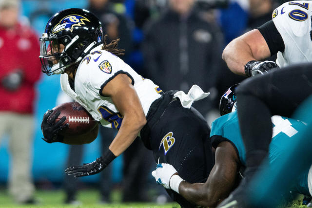 Rookie RB Keaton Mitchell exits Ravens matchup vs. Jaguars with a knee  injury