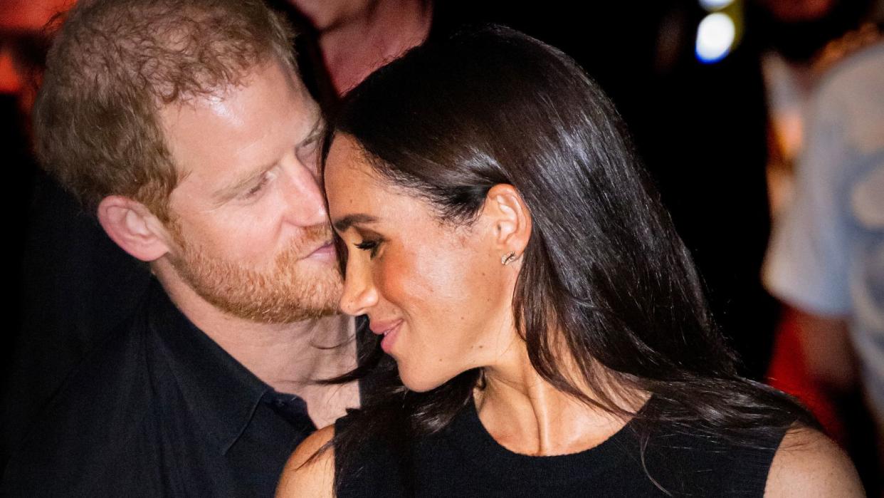  Meghan Markle's monochrome black ensemble  