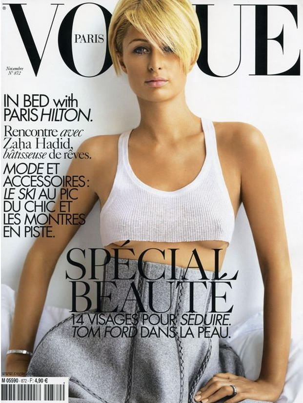 Avant Kim Kardashian, il y avait Paris Hilton. Pour le numéro de novembre 2006, Carine Roitfled (alors rédactrice-en-chef) demande à Mario Testino de shooter avec Paris. Scandale en France - et à l’étranger - bonheur des ventes du magazine. 