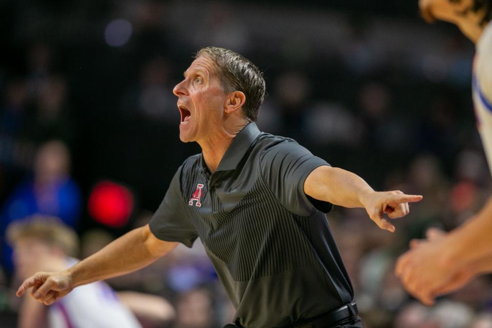 Arkansas head coach Eric Musselman hollers during the first half of an NCAA basketball game against Florida in Gainesville, FL on Saturday, January 13, 2024. [Alan Youngblood/Gainesville Sun]
