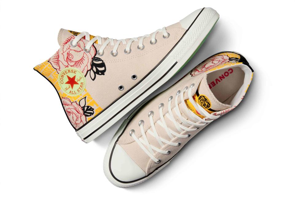 <p>Topo Chico / Converse</p>