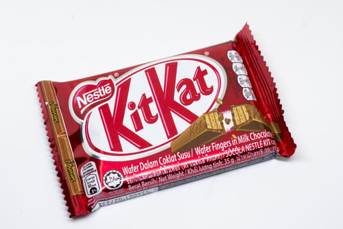 REVIEW: Red Velvet Kit Kats - Junk Banter