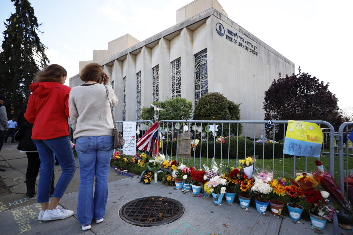 People look at a memorial outside the Tree of Life Synagogue in Pittsburgh (Gene J. Puskar / AP file)