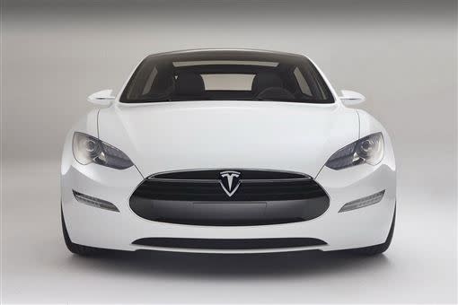 第一代Tesla Model S。（圖／翻攝Tesla網站）