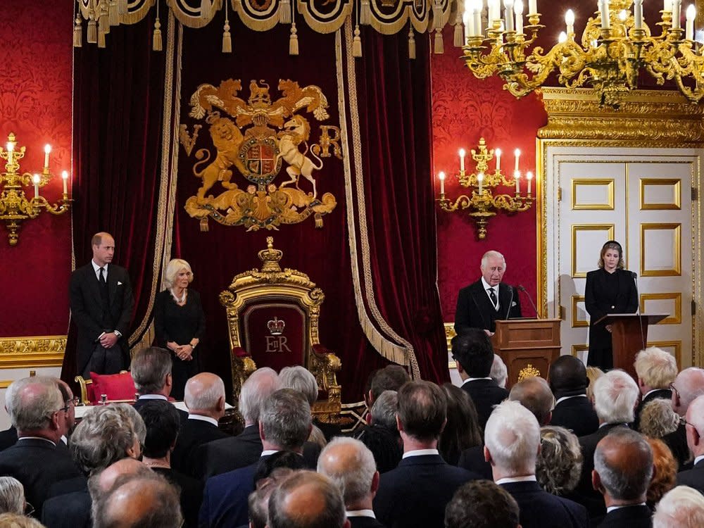 Charles III. ist im Londoner St. James' Palast zum König proklamiert worden. (Bild: getty images/JONATHAN BRADY/POOL/AFP )