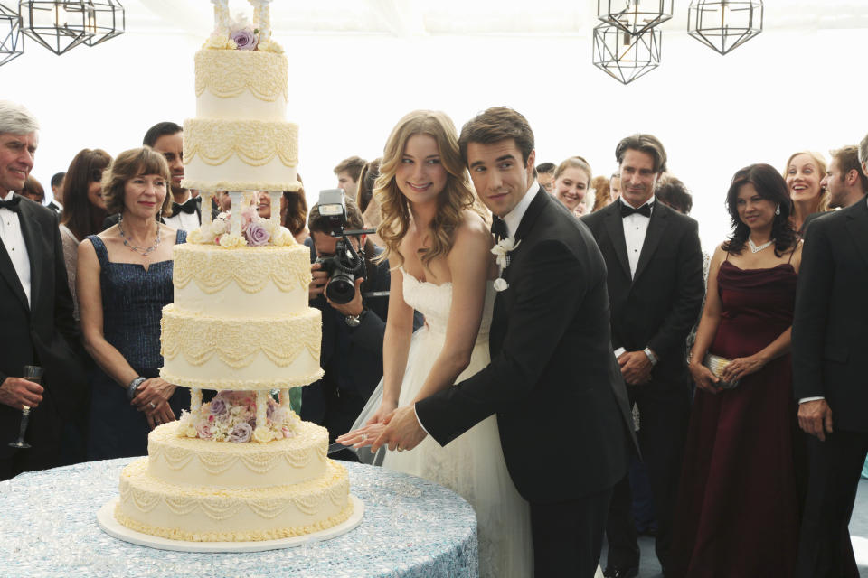 Emily VanCamp Josh Bowman Revenge wedding