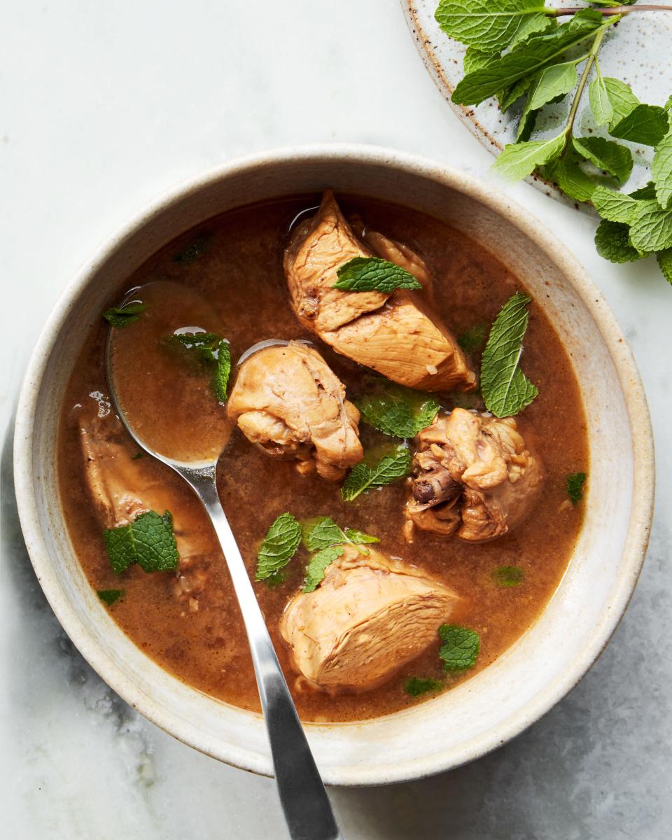 <h1 class="title">Nigerian Chicken Pepper Soup - IG</h1><cite class="credit">Photo by Joseph De Leo, Food Styling by Pearl Jones</cite>