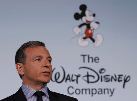 FILE PHOTO: Walt Disney Company Chairman and Chief Executive Officer Robert Iger announces Disney's new standards for food advertising on their programming targeting kids and families at the Newseum in Washington June 5, 2012. REUTERS/Gary Cameron/File Photo