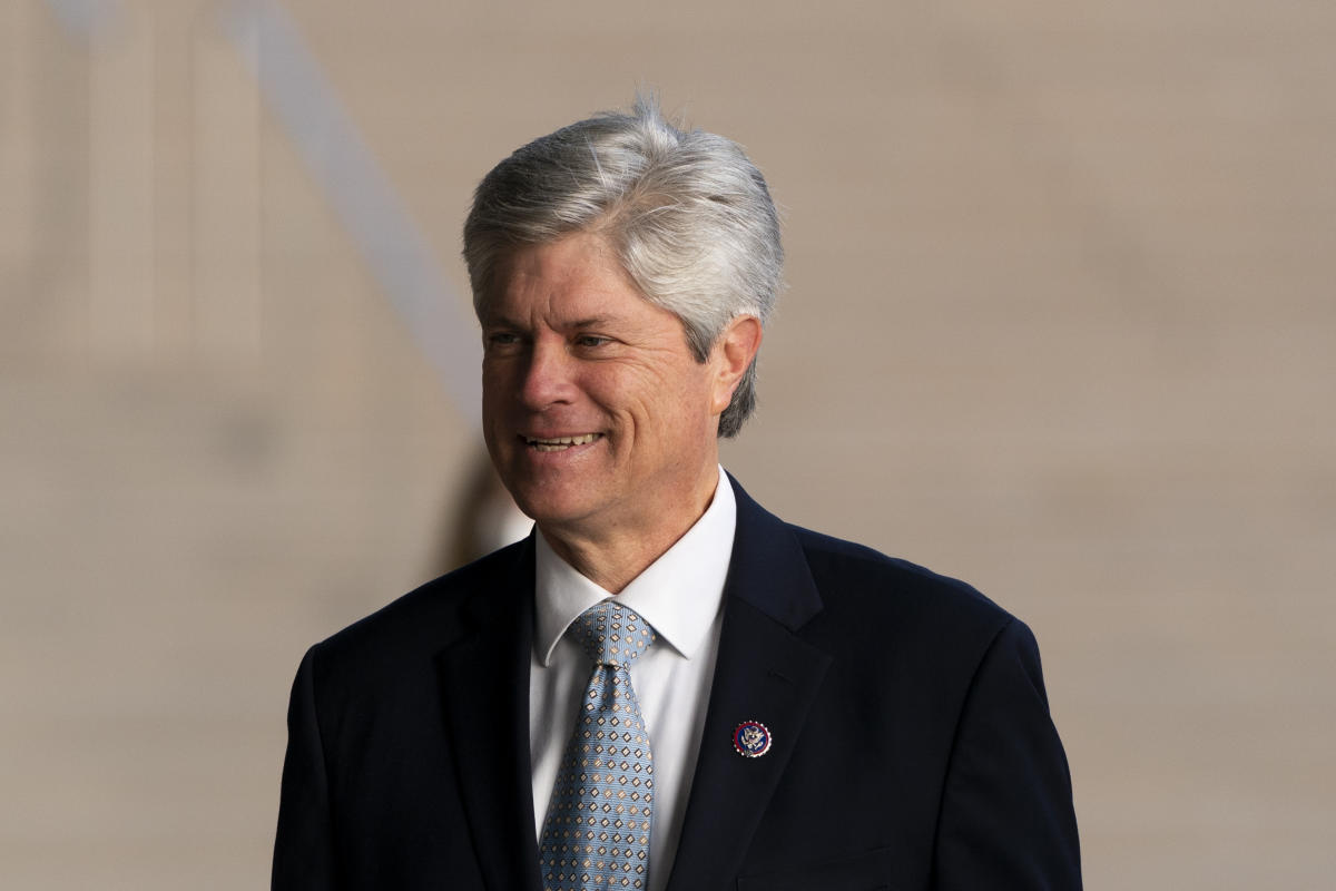 Federal prosecutors reissue criminal charges against ex-representative.  Jeff Fortenberry