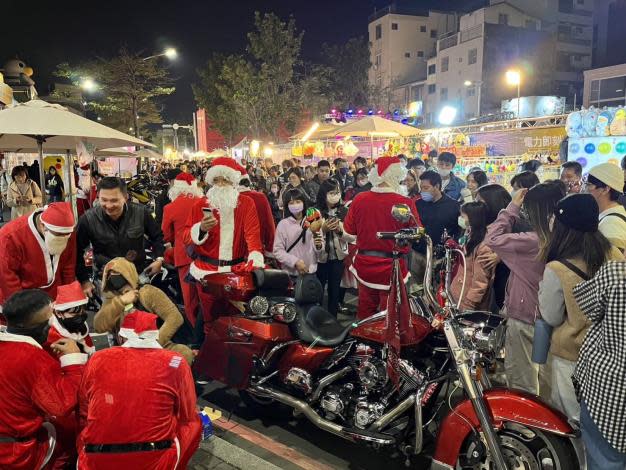 海安聖誕音樂節有逾上百個品牌名攤組成的「思味市集」。圖/台南市政府提供