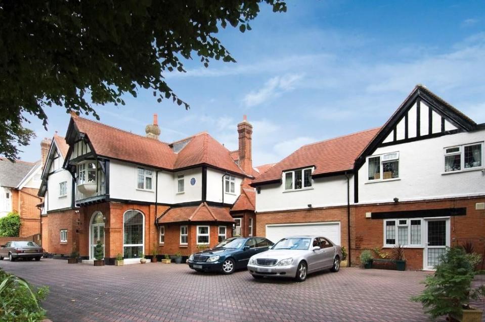 A 10-bedroom home in Chiswick, considered the largest in the area (Thackerays)