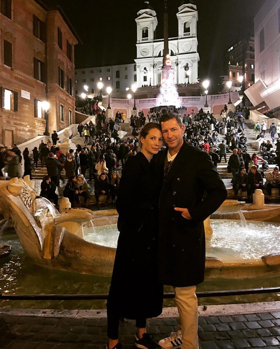 <p>Christy Turlington Burns played tourist in Rome, where she says, "It's beginning to feel a lot like Christmas." </p>