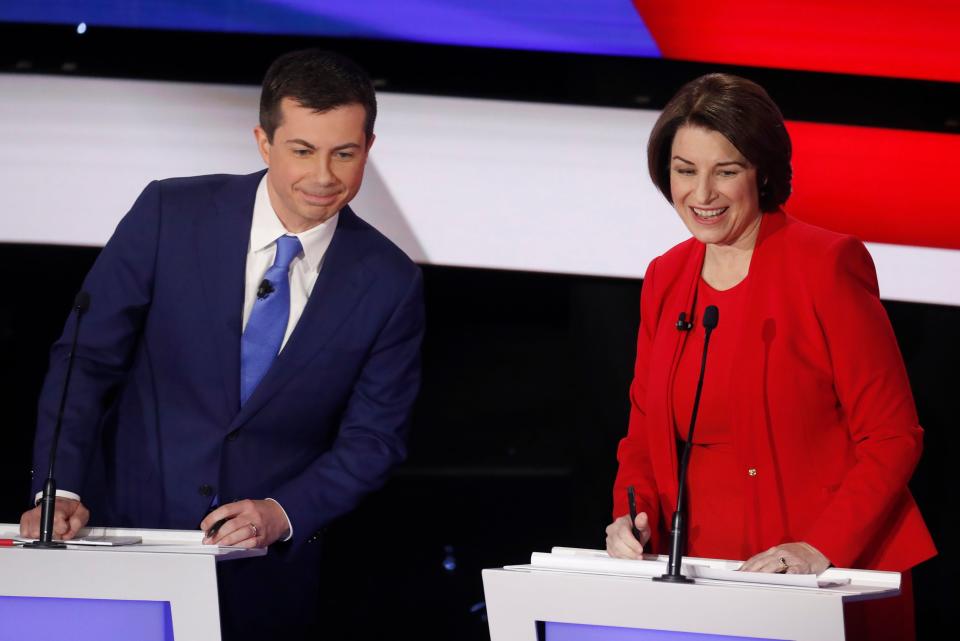 Democratic 2020 U.S. presidential candidates (L-R) former South Bend Mayor Pete Buttigieg and Senator Amy Klobuchar (D-MN) during a commercial break in the seventh Democratic 2020 presidential debate at Drake University in Des Moines, Iowa, U.S., January 14, 2020. REUTERS/Shannon Stapleton