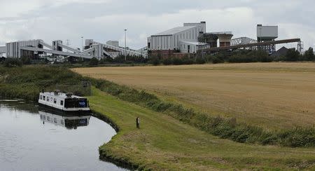 A general view shows the Kellingley Colliery in Knottingley, northern England August 14, 2014. REUTERS/Andrew Yates