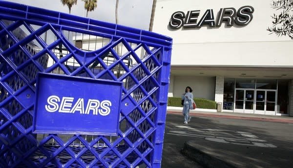 The Sears in the Burbank Town Center reopened today and I went to take a  look. : r/burbank