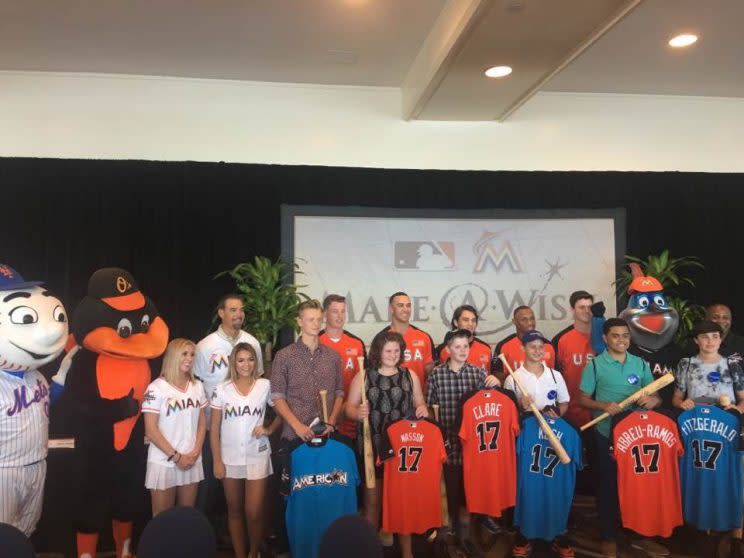 The Make-A-Wish families who attended the MLB All-Star game. (Yahoo Sports)