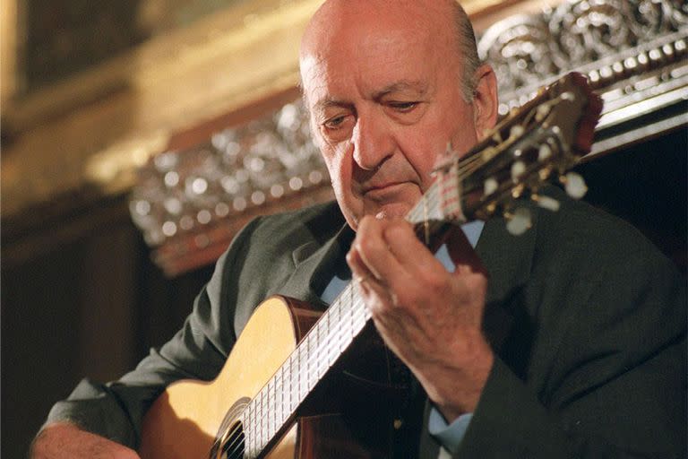 Eduardo Falú vuelve a ser guitarra, a 100 años de su nacimiento y diez de su partida