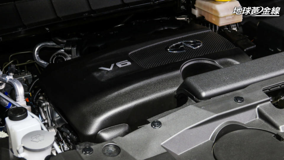 VQ35缸內直噴V6引擎擔任動力來源，可為QX60提供295匹馬力、37.3公斤米 (366Nm) 扭力輸出。(攝影/ 陳奕宏)