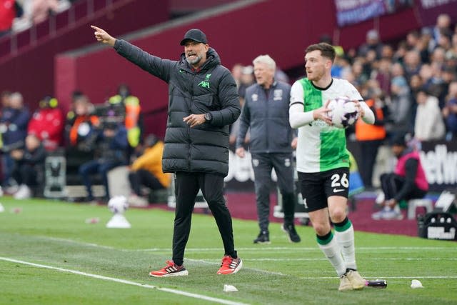 Jurgen Klopp on the touchline at West Ham