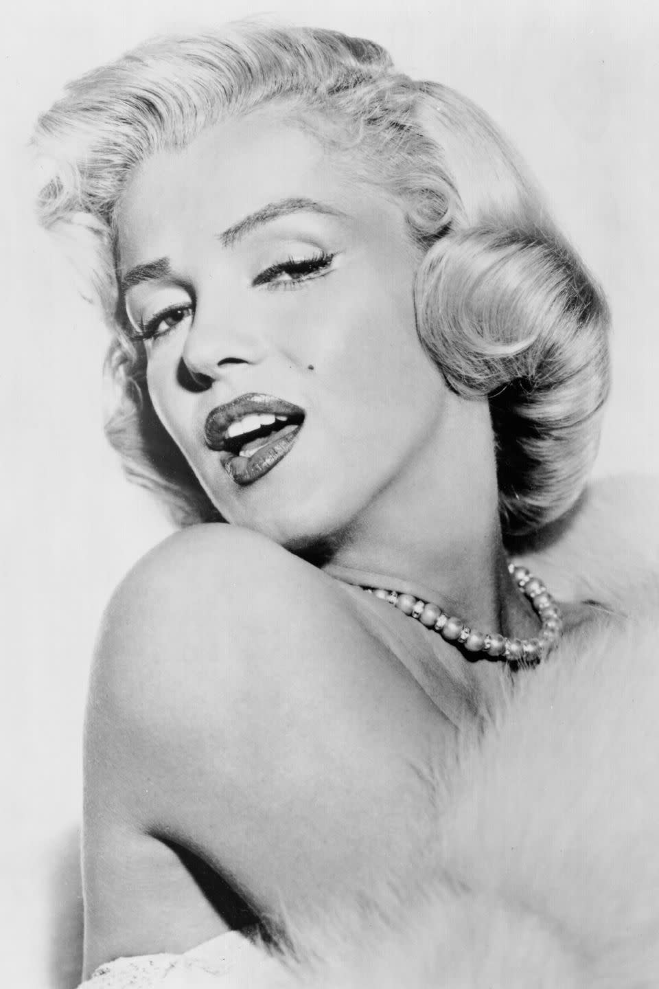 50 Insanely Glamorous Photos of Marilyn Monroe You Have to See Right Now